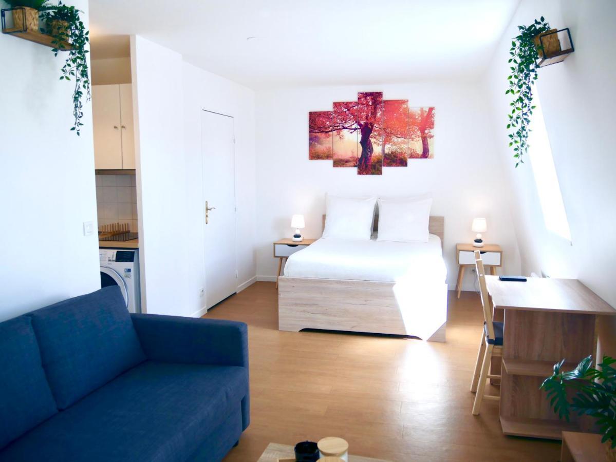 Le Petit Soleil De Corbeil Apartment ภายนอก รูปภาพ