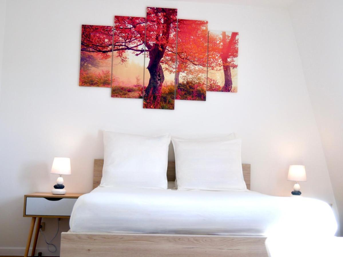Le Petit Soleil De Corbeil Apartment ภายนอก รูปภาพ